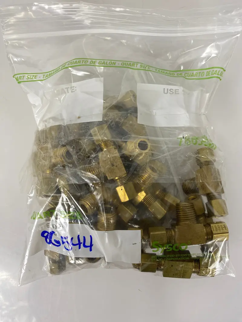 1/4″ Compression x 1/4″ Compression x 1/4″ Male Iron Pipe Brass Tee – 25-Pack