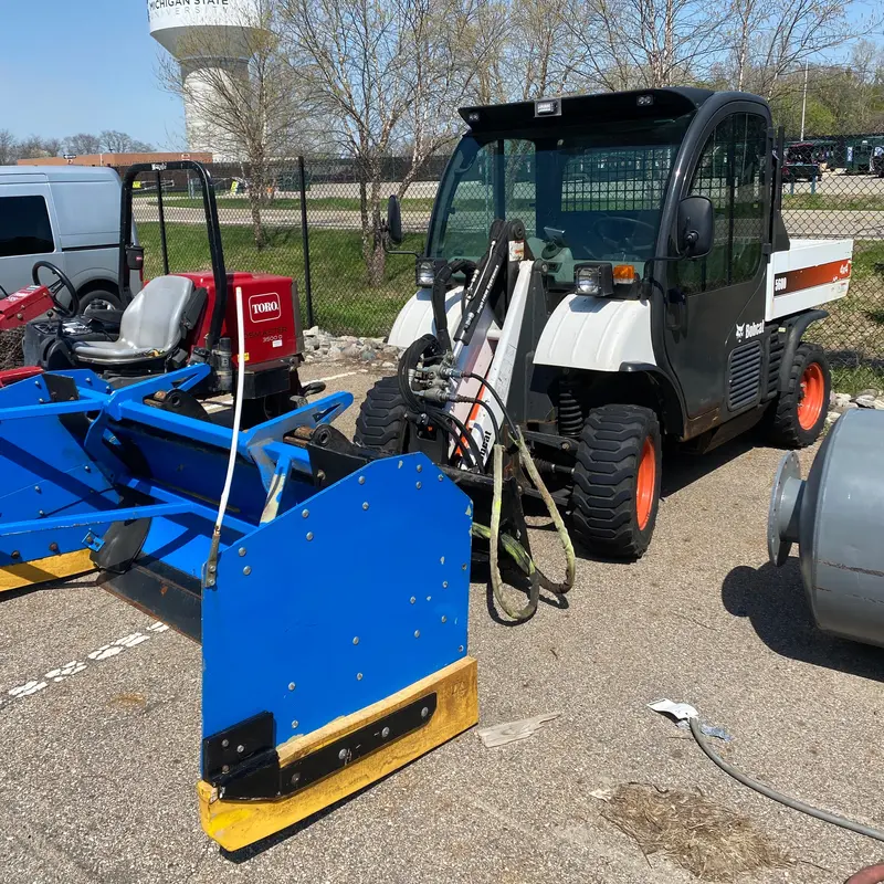 Bobcat Toolcat 5600 Multi-Function Utility Vehicle — Compact Work Machine
