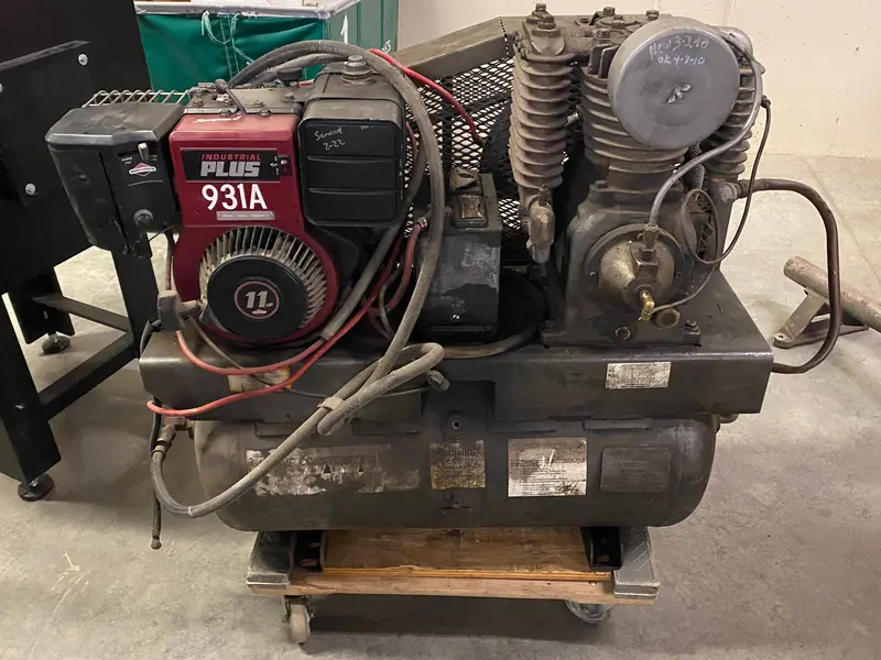 Briggs & Stratton 931A Industrial Plus Air Compressor — Heavy-Duty Pneumatic Tool Power Source