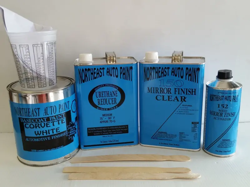 Corvette White Urethane Basecoat and Clearcoat Automotive Refinishing Kit