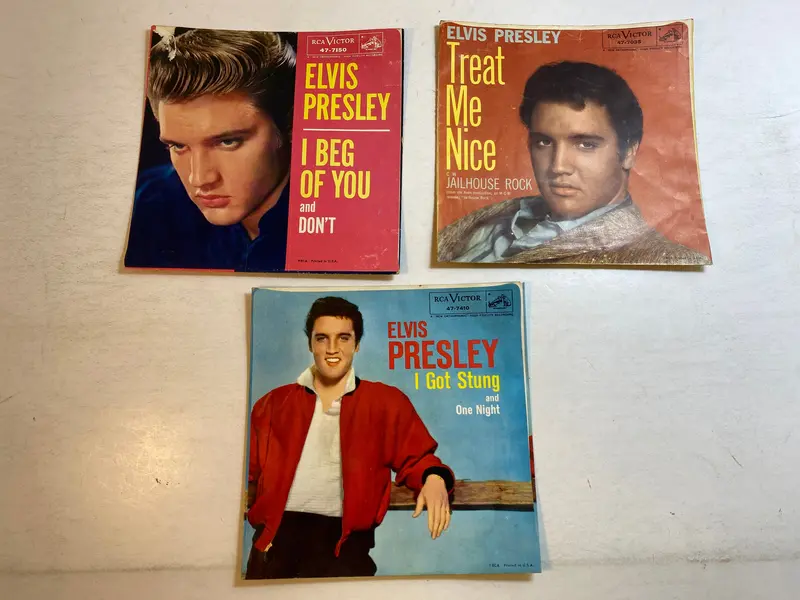 Elvis Presley 45 RPM Record Sleeves Only – Collectible Set of 3 (No Vinyl Included)