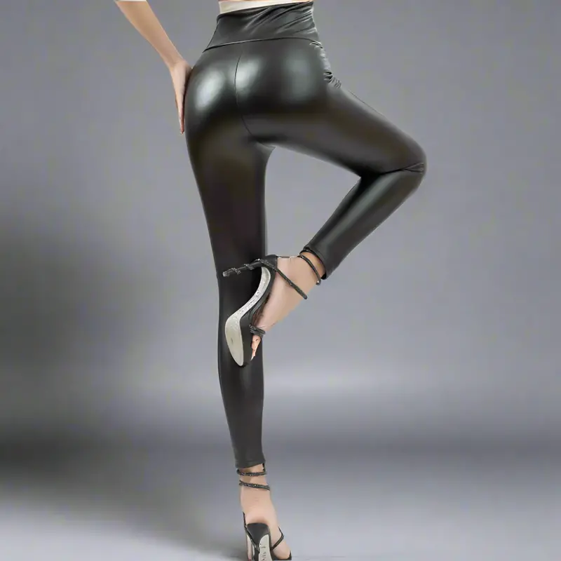 Fleece-Lined Vegan Leather Yoga Leggings – Winter-Ready High Waist