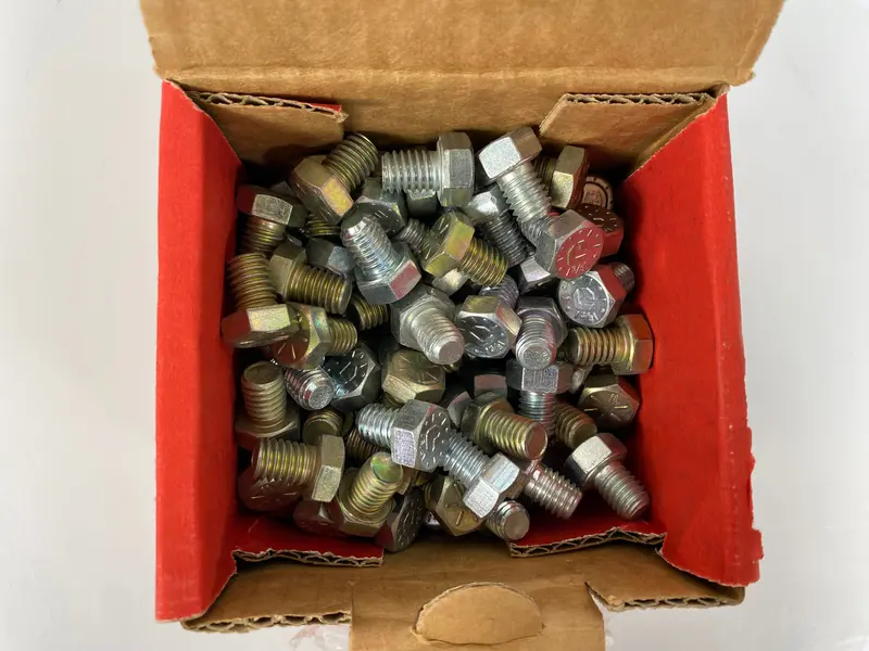Grade 8 Hex Cap Screw – 3/8″ Diameter × 1/2″ Length, Pack of 21