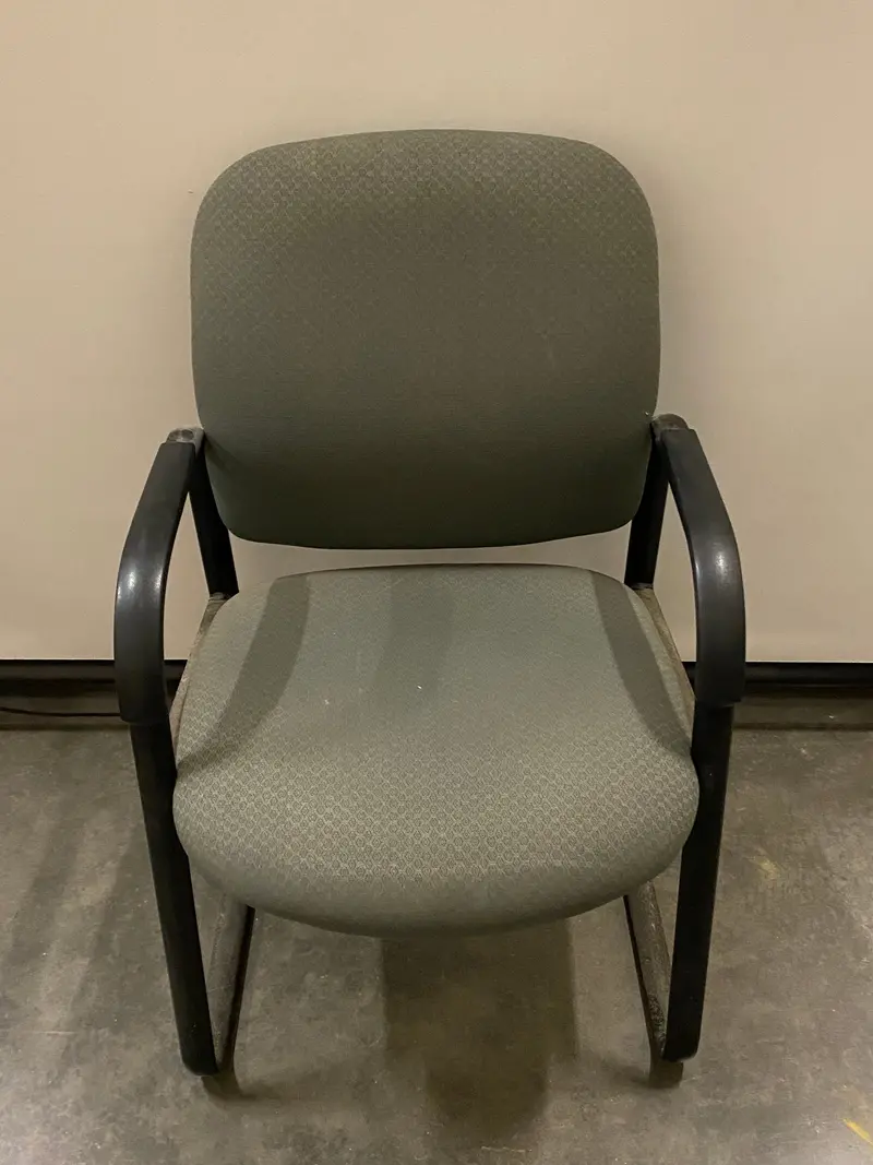 Grey Fabric Task Chair – Breathable Upholstery, Adjustable Seat Height