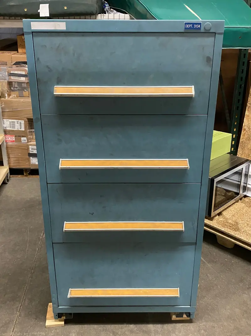 Industrial CNC Milling Machine Tooling Cabinet
