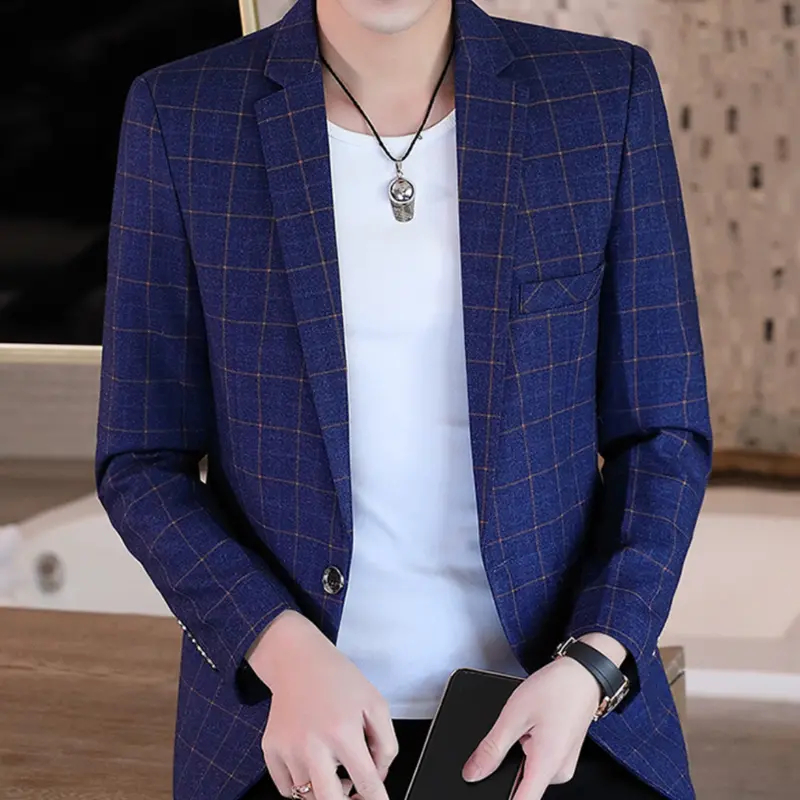 Men’s Modern Checkered Blazer for Casual or Smart-Casual Wear