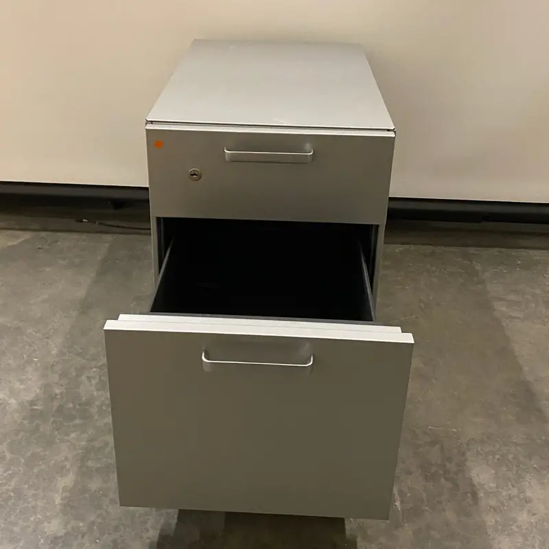 Steelcase Gray Two-Drawer File Cabinet – Commercial-Grade Steel Construction