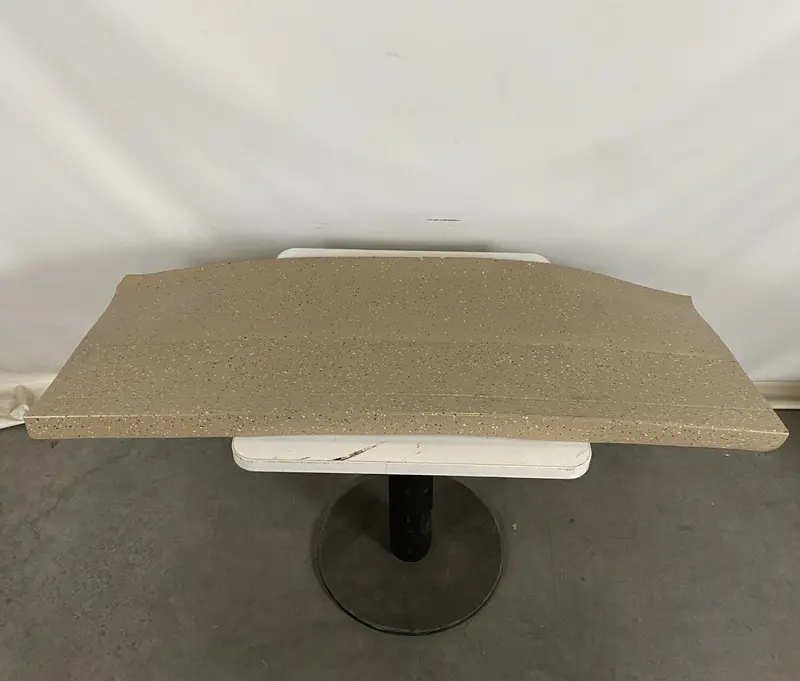 Step-Tread with Integrated Riser Coverage – Staircase Safety Trim