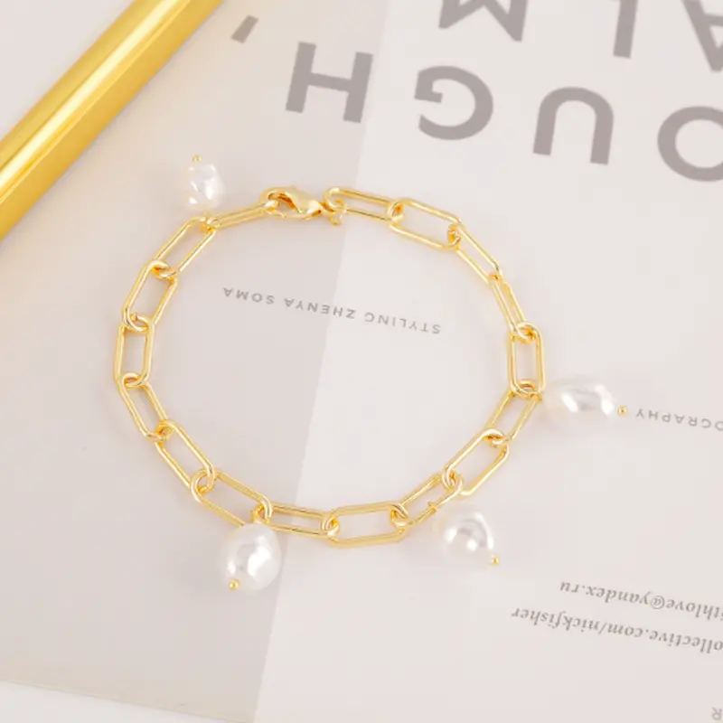 Women’s Elegant Link Bracelet Featuring Faux Pearl Accents